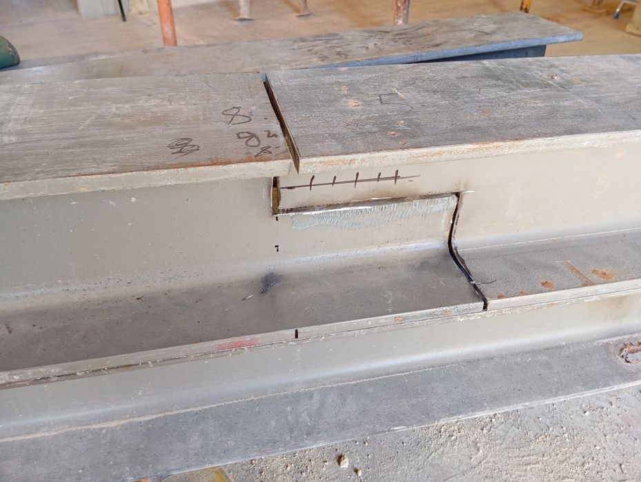 Serralheiro, soldador, telhados, estruturas metálicas, serviço de plad