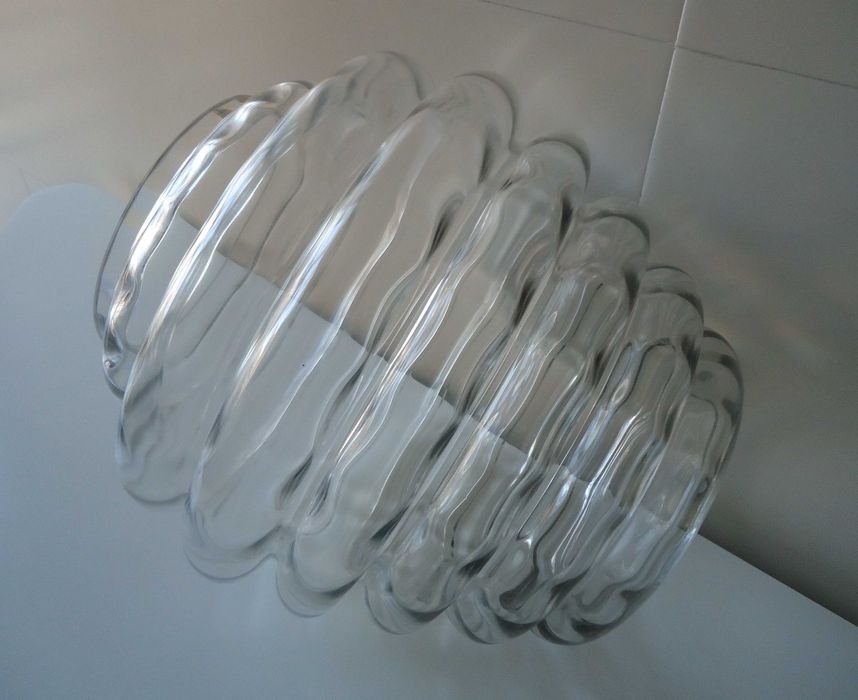 Gato Preto  -  Jarrão em vidro ondulado