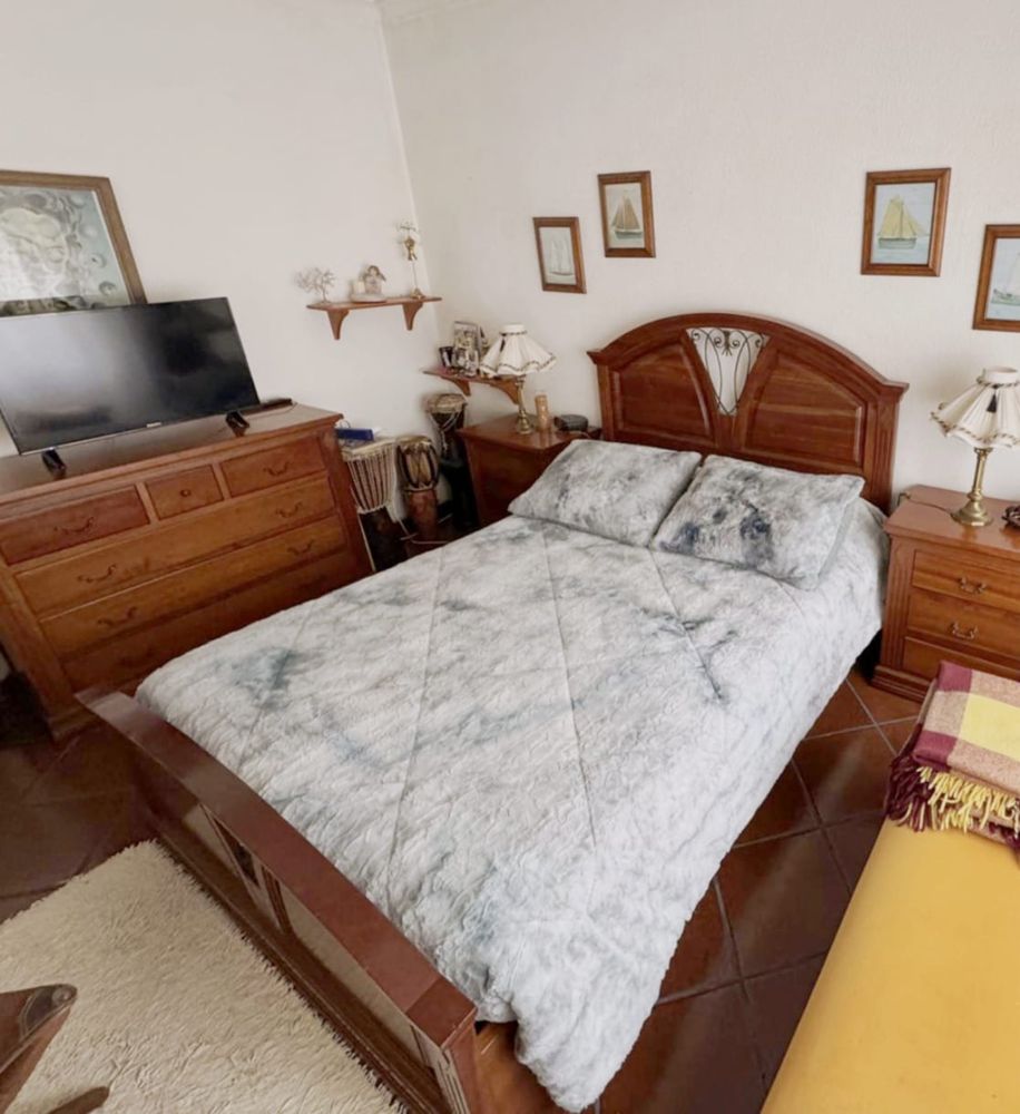 Mobilia Quarto Casal / Cerejeira