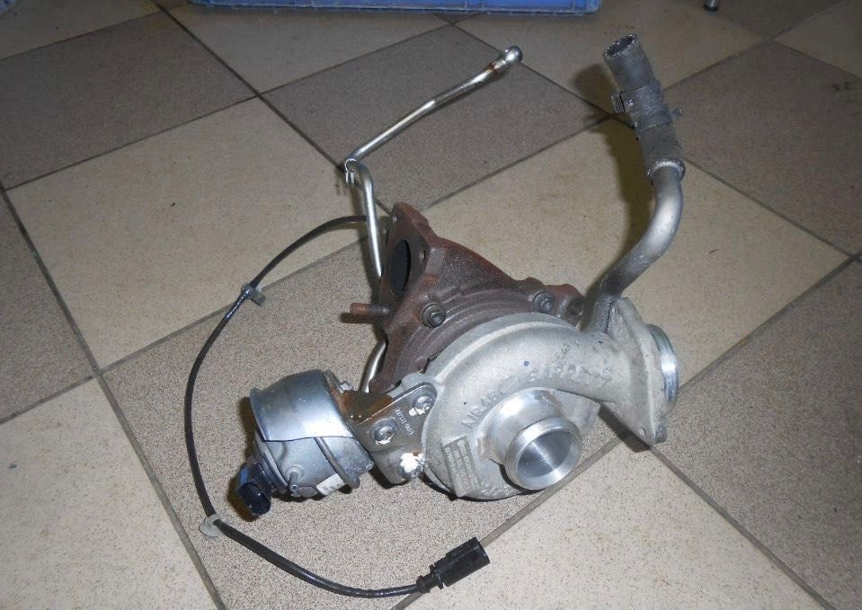 Turbosprężarka turbina garret Audi A5 A4 A6 Q3 Q5 2.0 tdi moc 177 koni