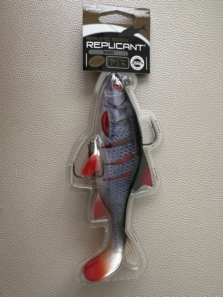 Fox Rage przynęta Replicant 18cm / 85g - Realistic Roach