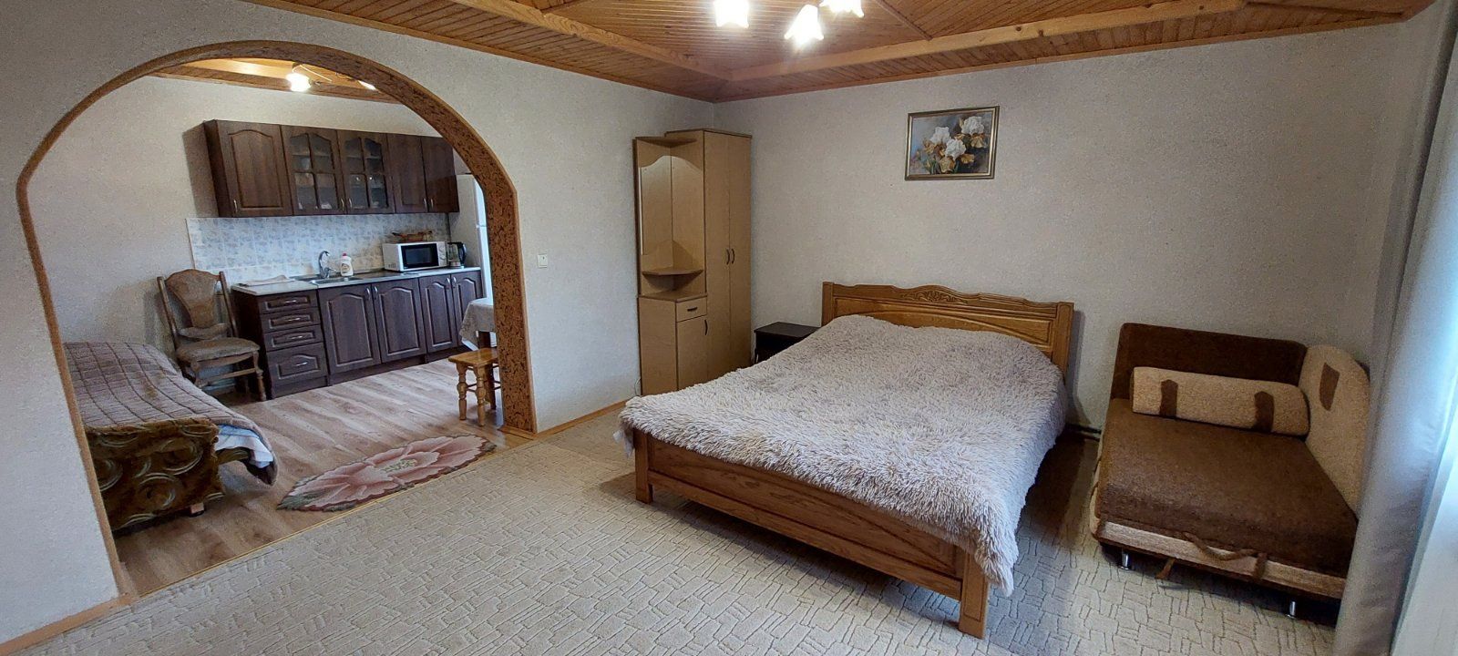 Відпочинок в Карпатах котедж "Крайка" с.Микуличин .біля річки