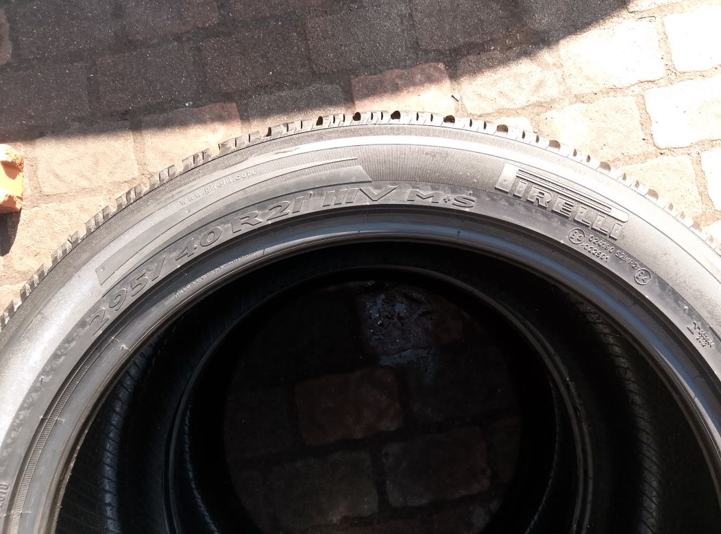 Nowe 2 Sztuki opon Pirelli SCORPION ZERO 295/40 R21 111V