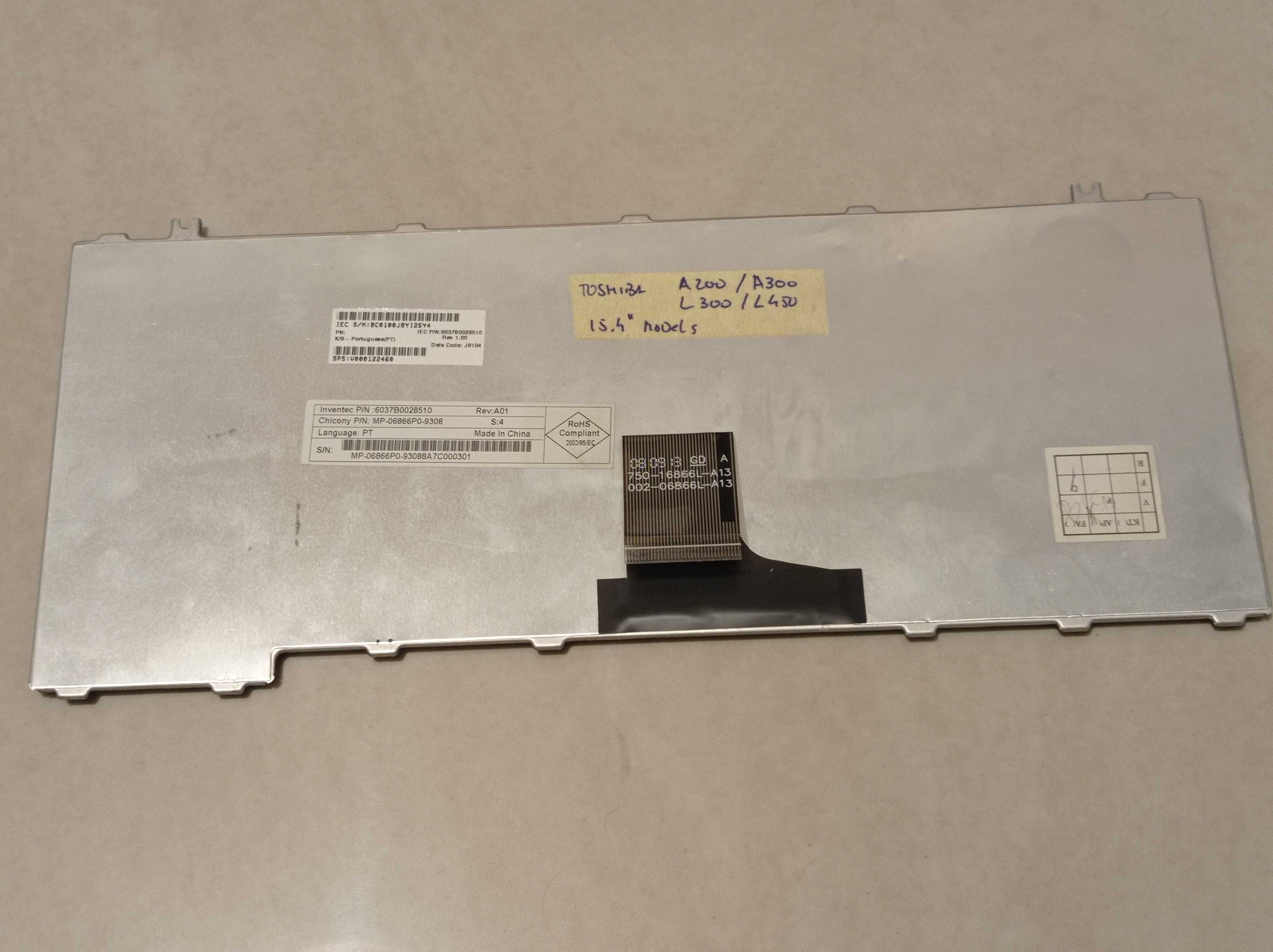 Teclado Toshiba A200 A300 L300 L450 e outros modelos 15.4"