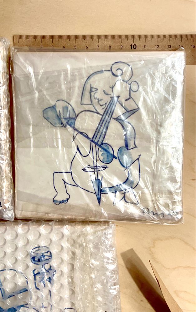 Três azulejos Júlio Pomar