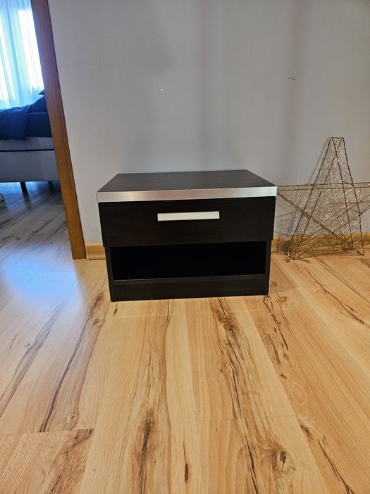 Sprzedam szafkę do sypialni