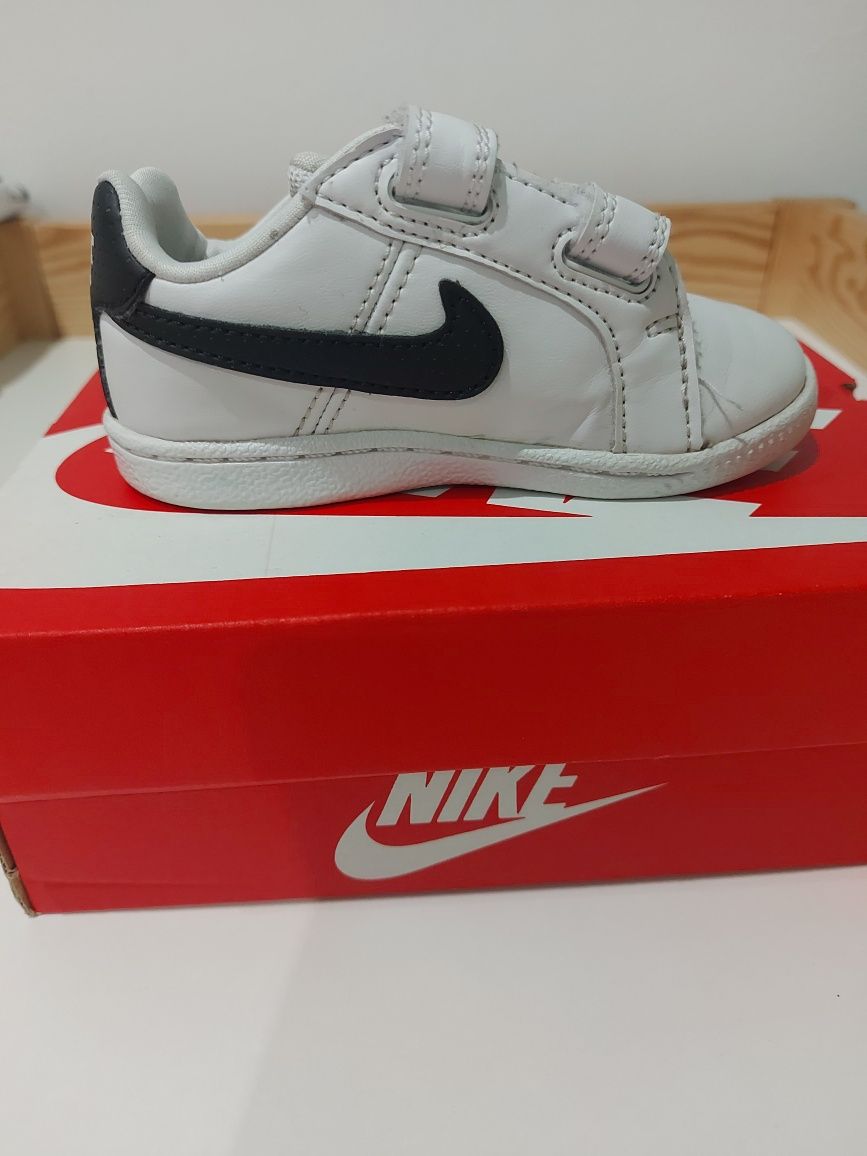 Buty dziecięce Nike Court Royale r.22