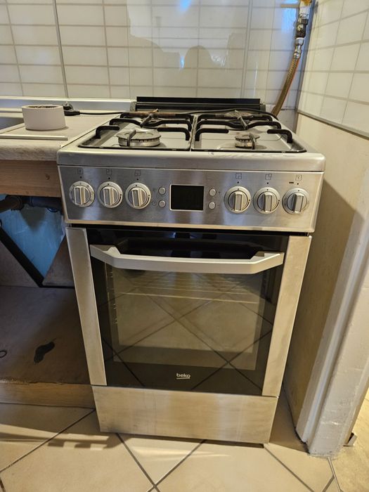 Piekarnik z płytą gazową