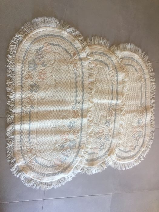 Trio de Tapetes em Lã