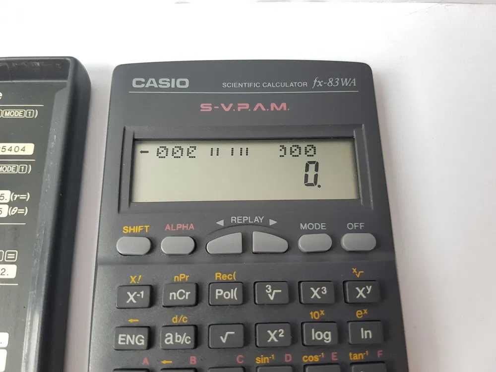 Калькулятор Casio fx-83WA, інженерний, дефект.