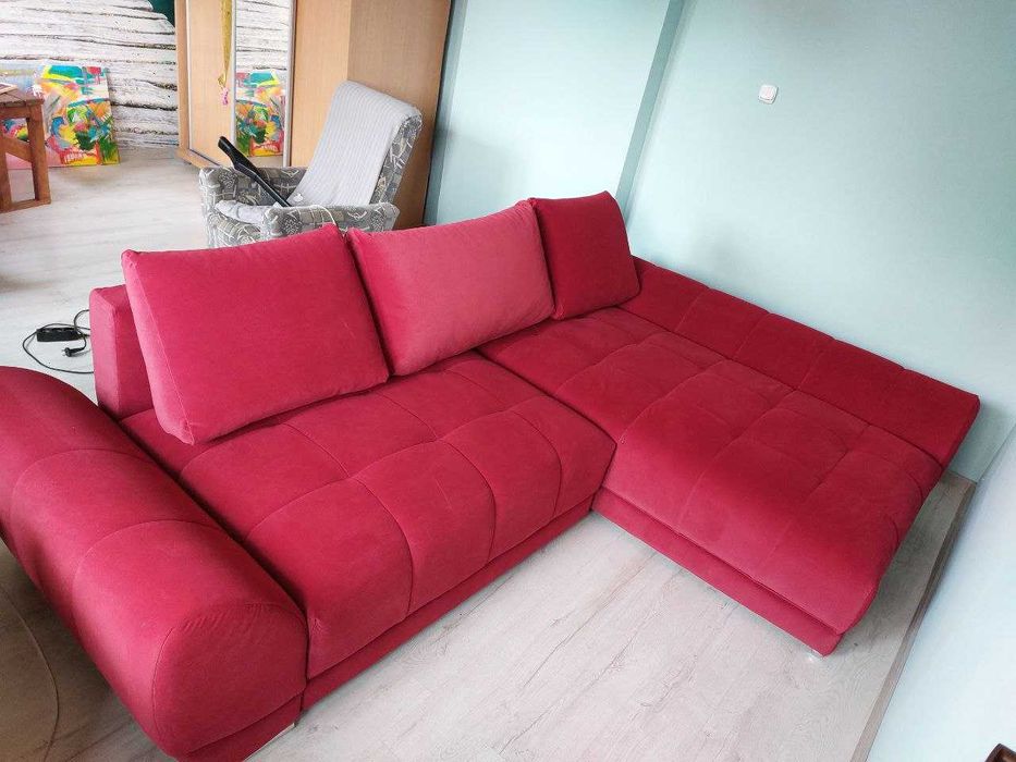 Kanapa narożna rozkładana z pojemnikiem na pościel, stan idealny