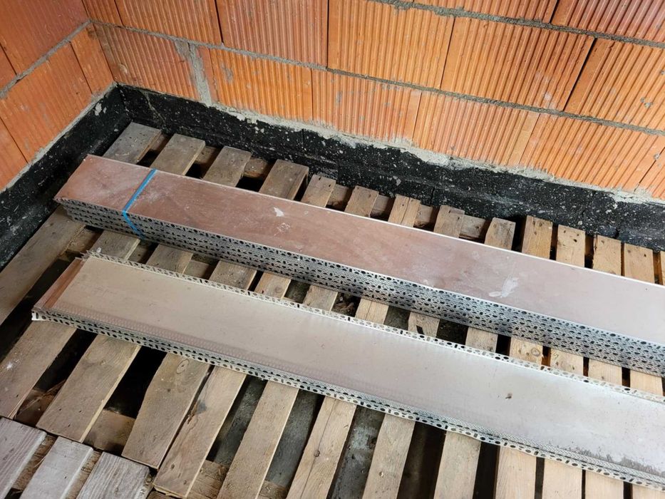 Profile wykończeniowe cokołowe METPOL 203 mm, dł. 2,5 m (16 szt.)