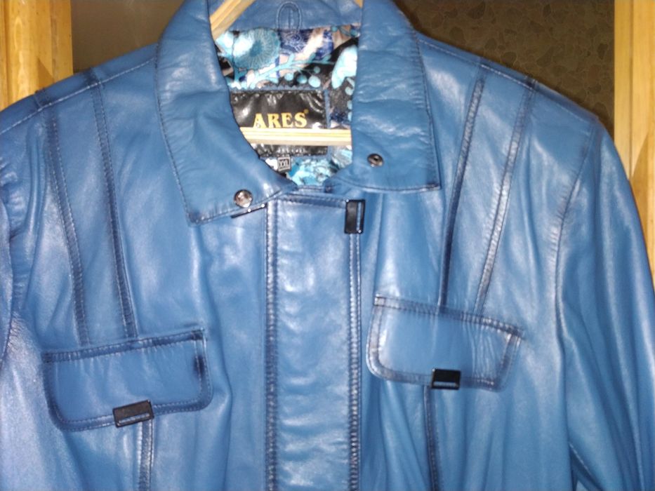 Кожаная женская куртка 50 размер