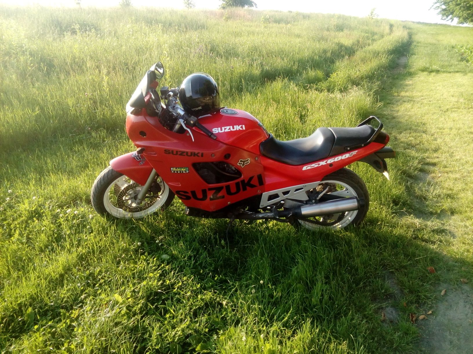 Suzuki gsx 600f katana