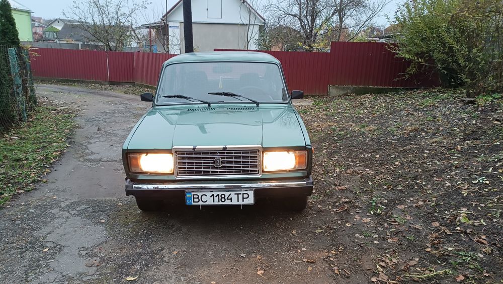 Ваз 2107 інжектор. 2007 року випуску.