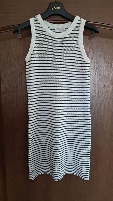 Ażurowa tunika/sukienka w paski 152