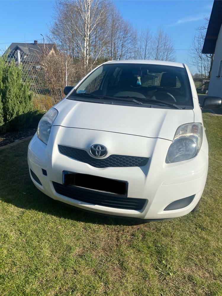 Toyota Yaris 1.3 benzyna 2009