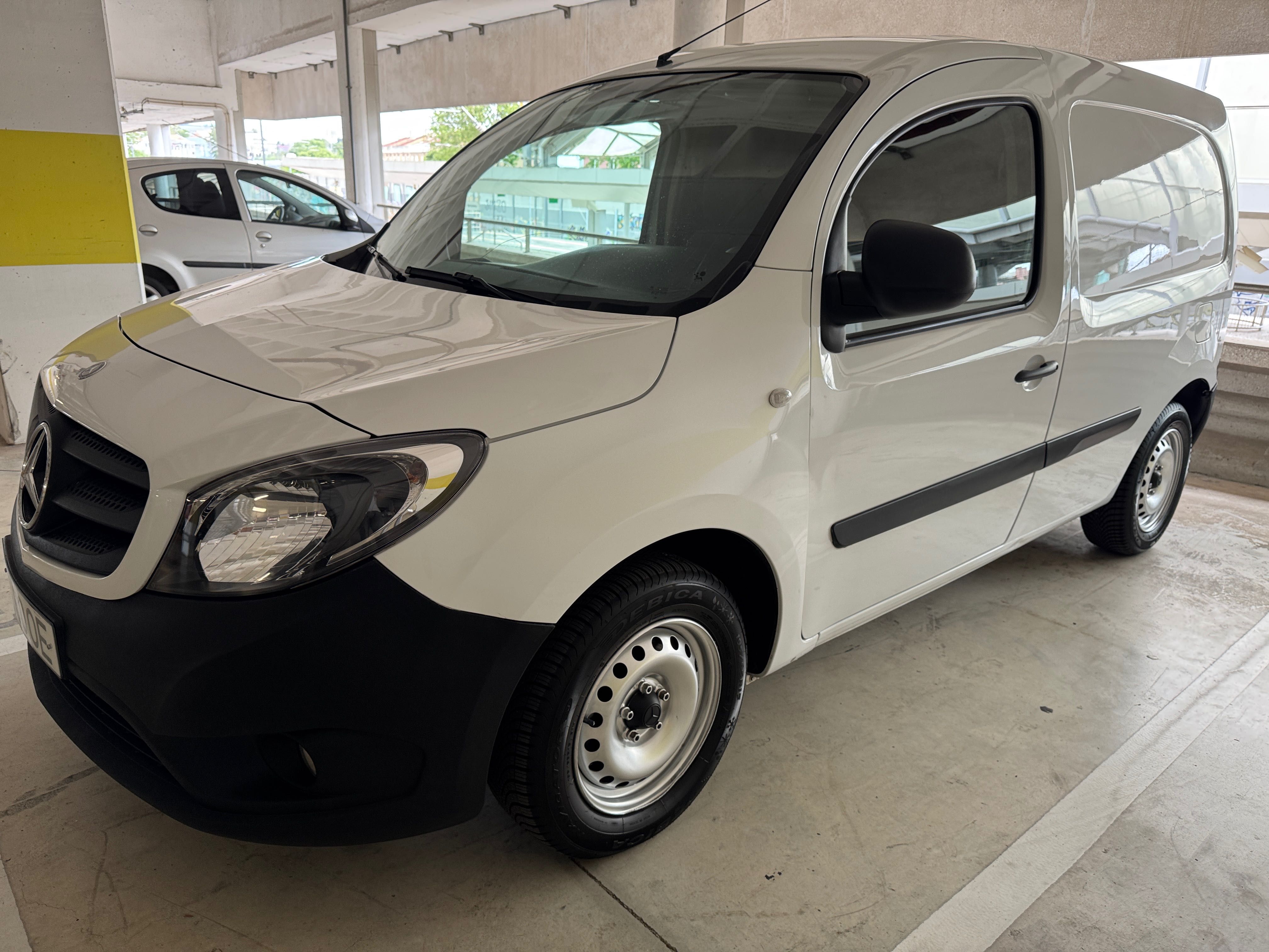 2017 Mercedes Citan 108CDi 141900 kms revisão dia bom estado geral