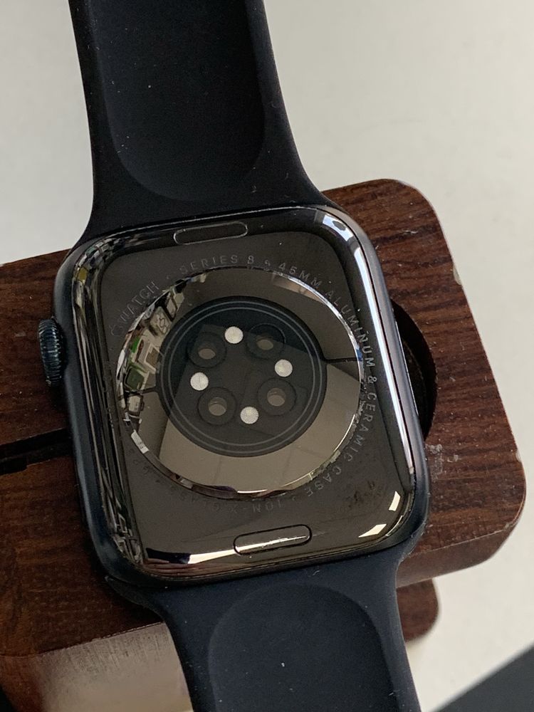 Оригінальні  Apple Watch Series  8 45 mm