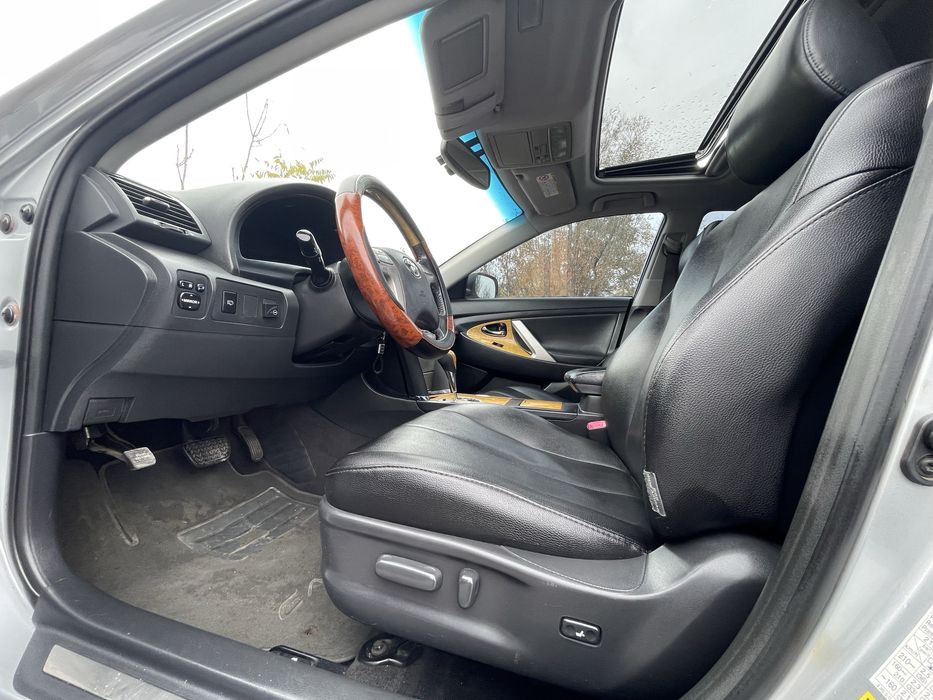 Toyota Camry 3.5 офіційна максимальна