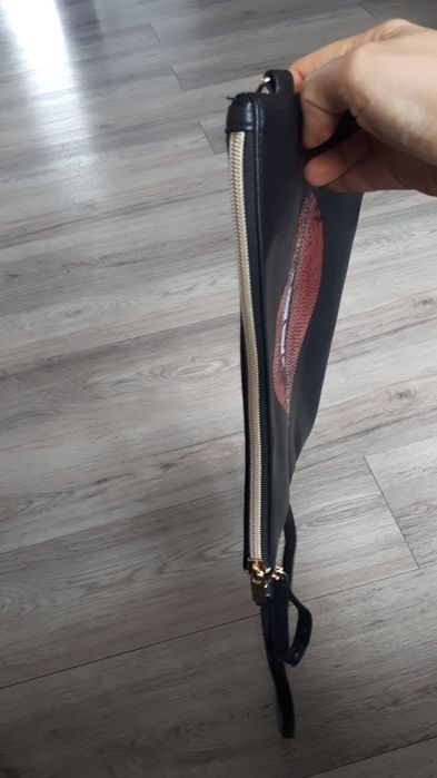 Torebka na ramię listonoszka usta