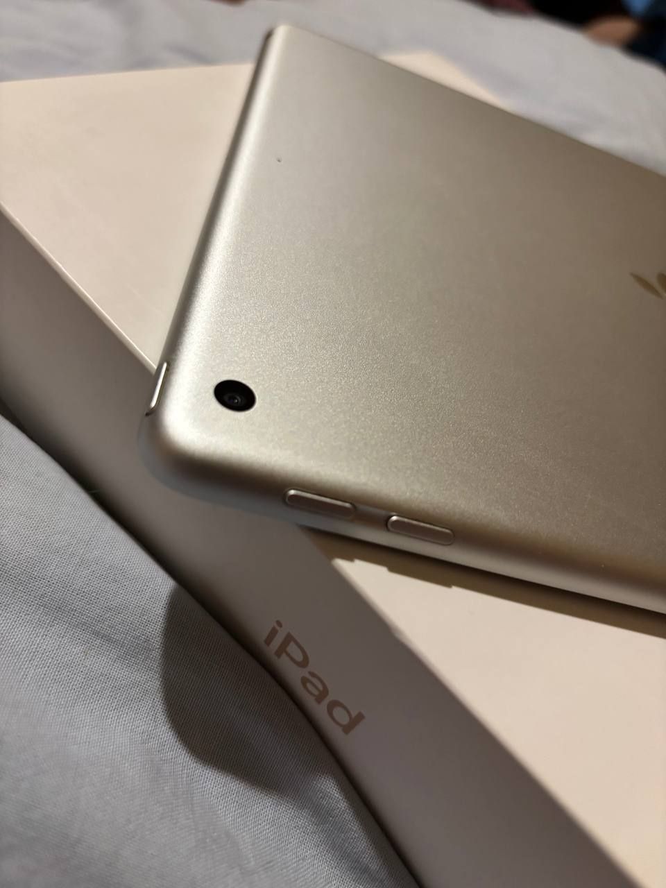 Apple ipad 6th generation 128 gb