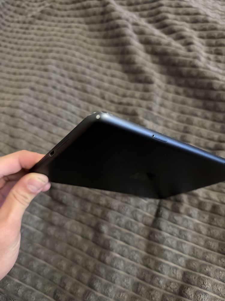 iPad Mini Wi-Fi + LTE