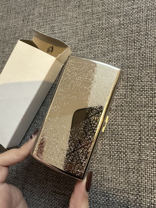 Papierosnica srebrna