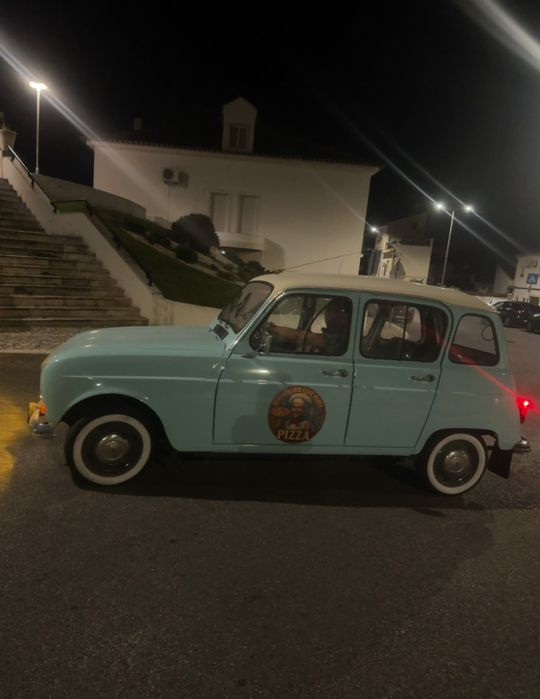 Carrinha 4 L Renault