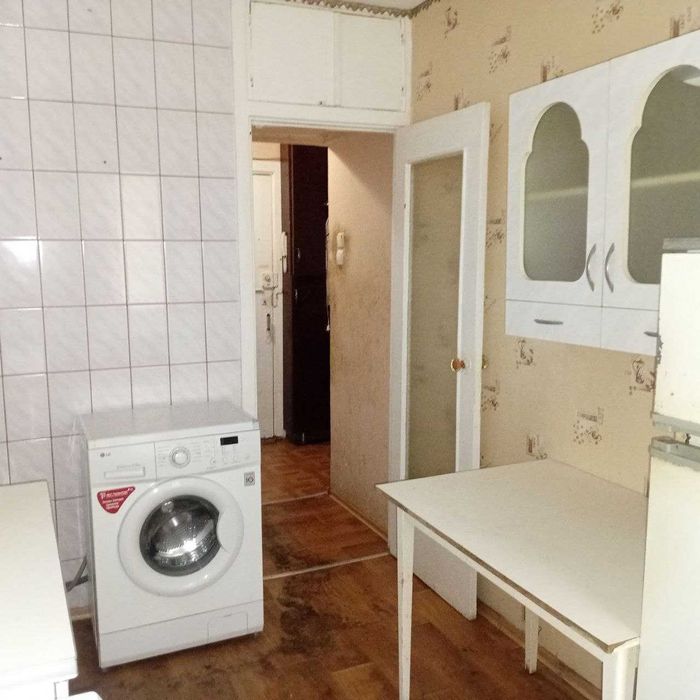 Продаю 3 комнатную квартиру на Пл. Победы