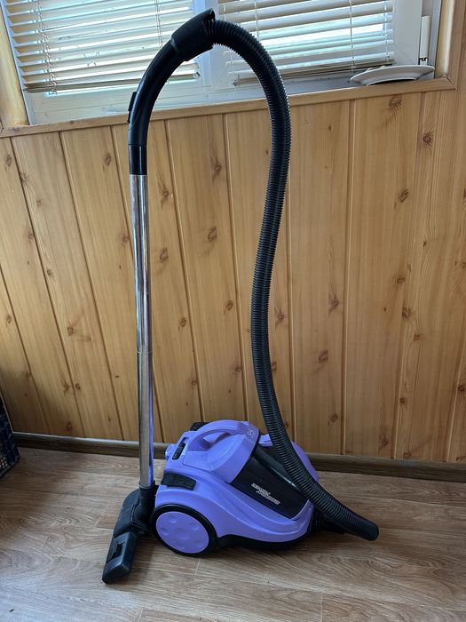 Продам пилосос DAEWOO 2000Вт.