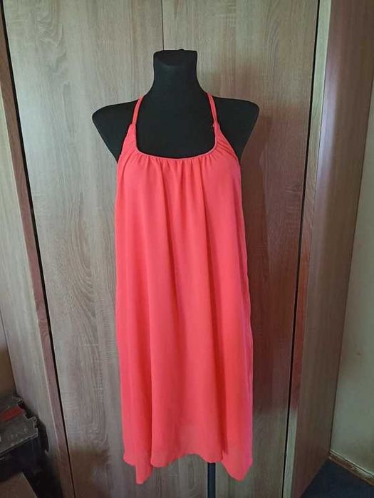 Luźna koralowa sukienka - SoBe