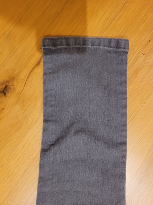 Spodnie jeansy chłopięce r.128