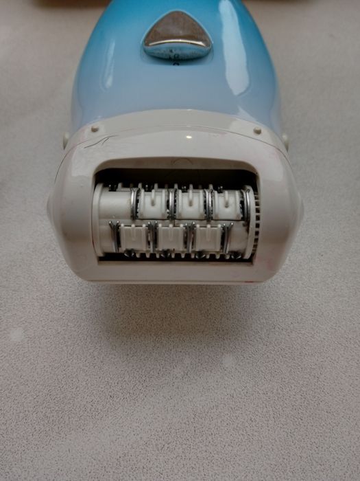Продаю епилятор panasonic ES-WU11