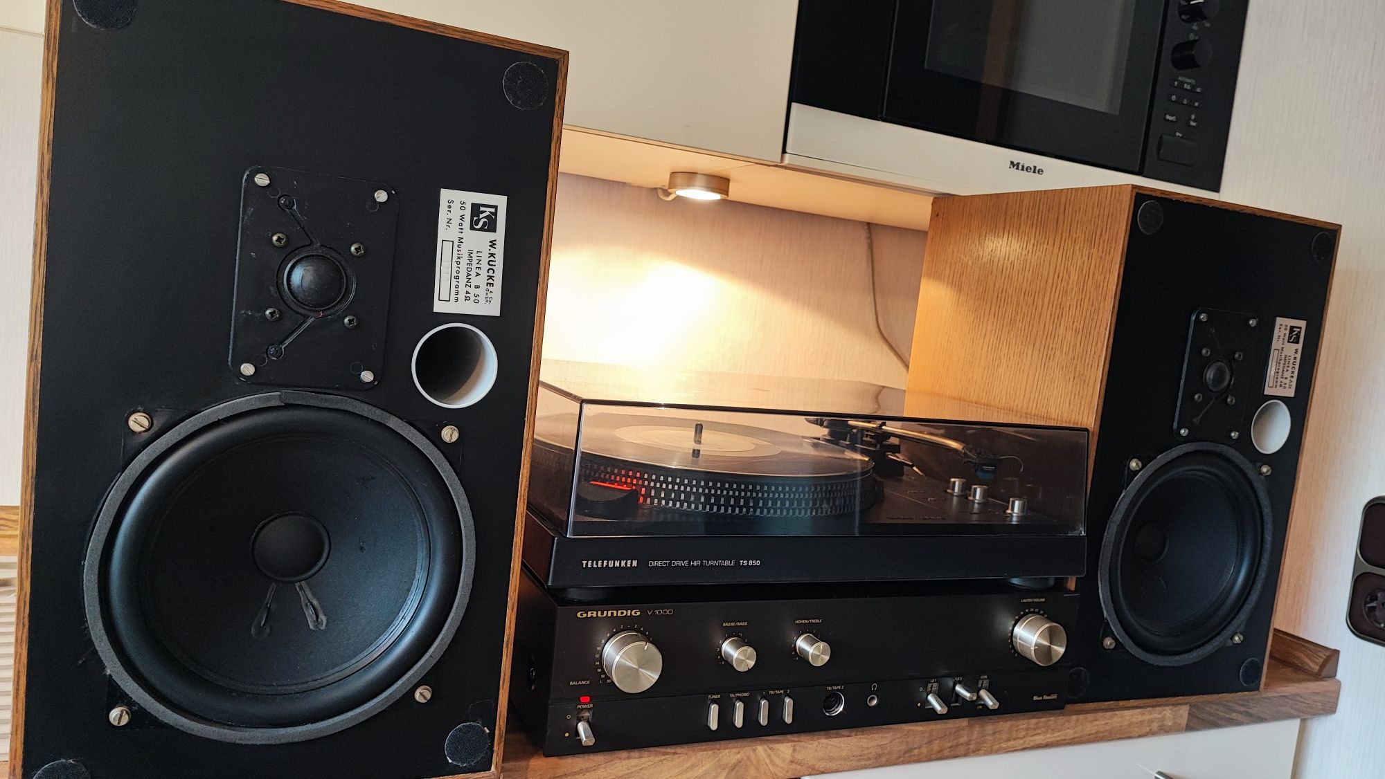 Gramofon  Telefunken, wzmacniacz grundig