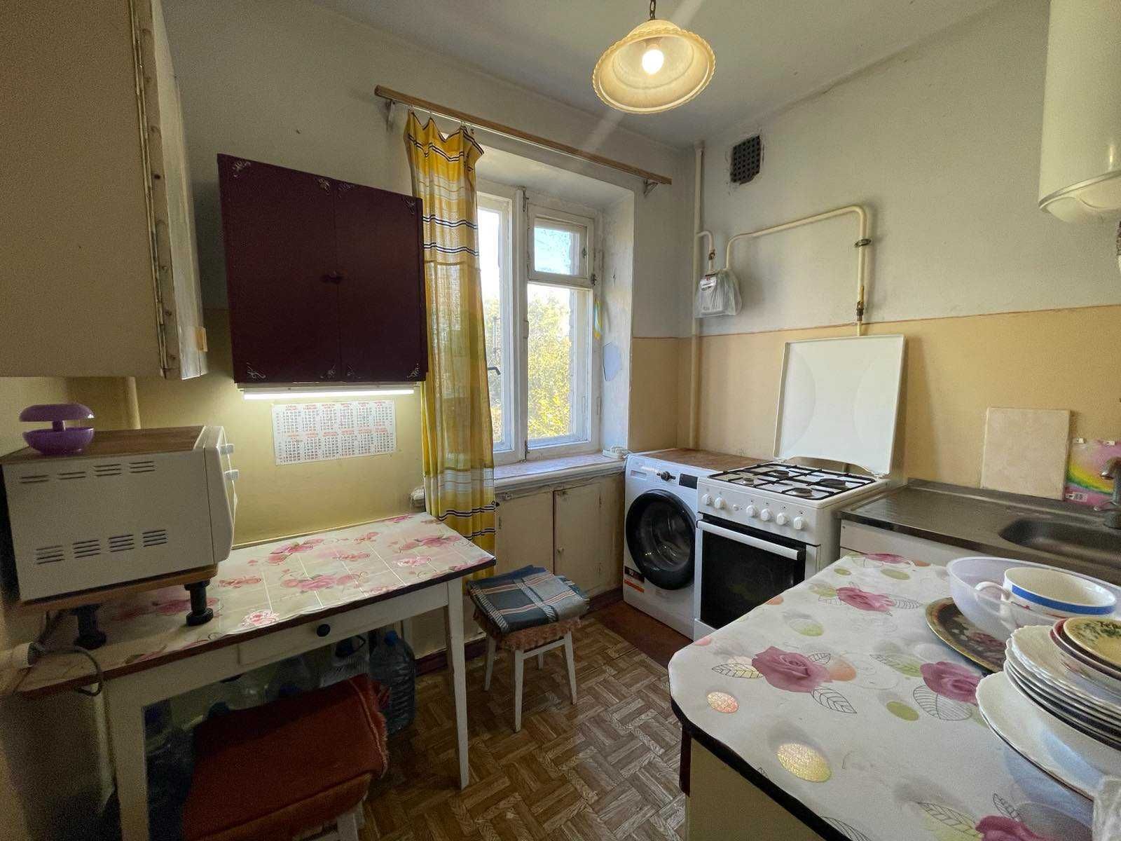 Продаю 2 комнатную квартиру, 3 Слободская - Центральный. Не угловая.
