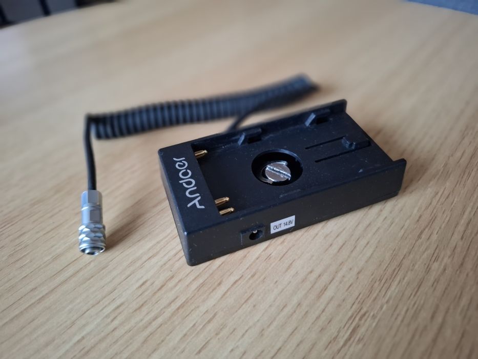 Andoer BMPCC 4K adapter do Sony NP
