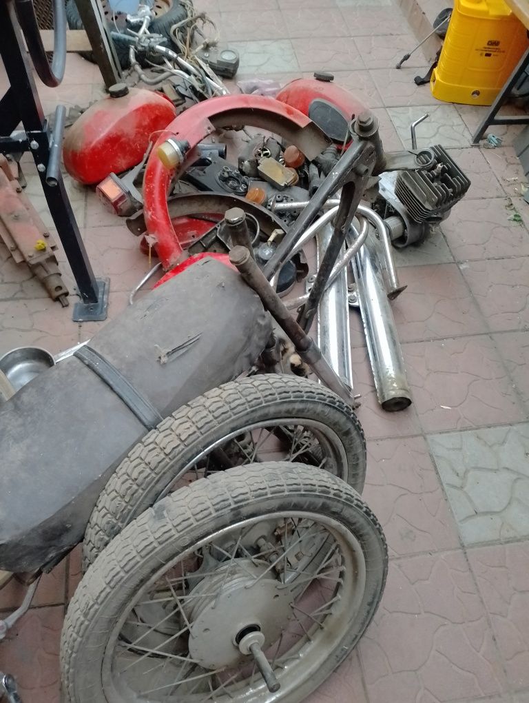 Мотоцикл Мінськ 125