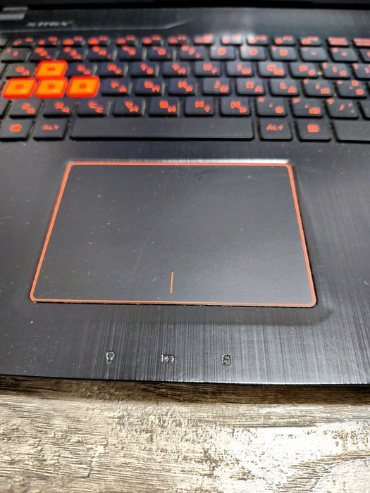 Ноутбук игровой Аsus Strix gl502vs / GTX 8Gb / i7