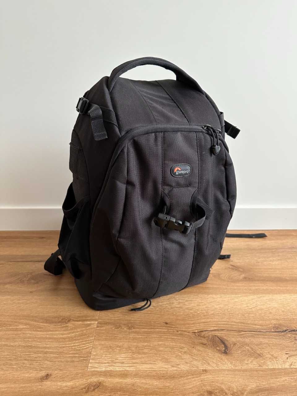 Продам фоторюкзак  Lowepro Flipside 400 AW Black