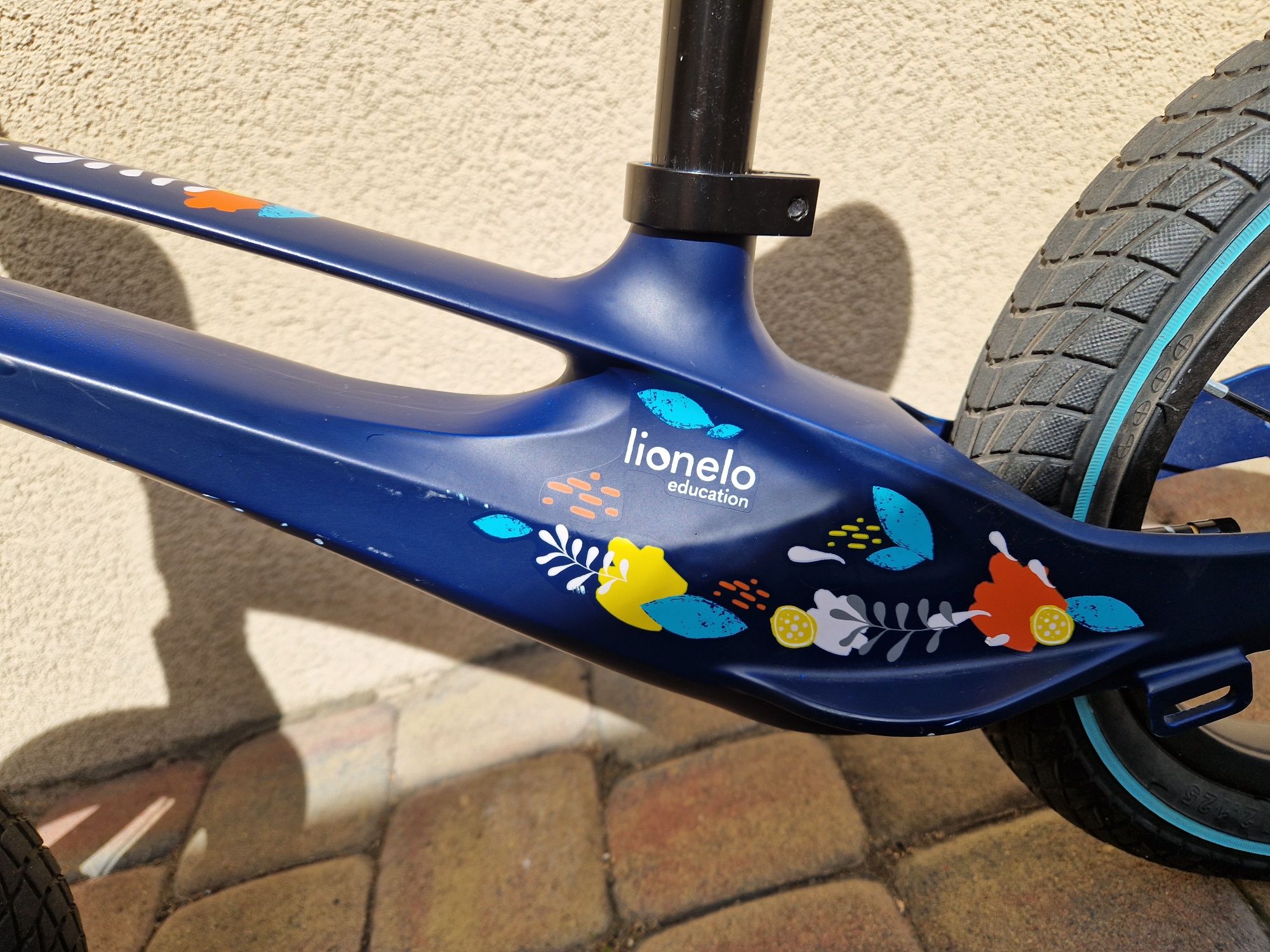 Rowerek biegowy MAGNEZOWY Lionelo Bart AIR 12''