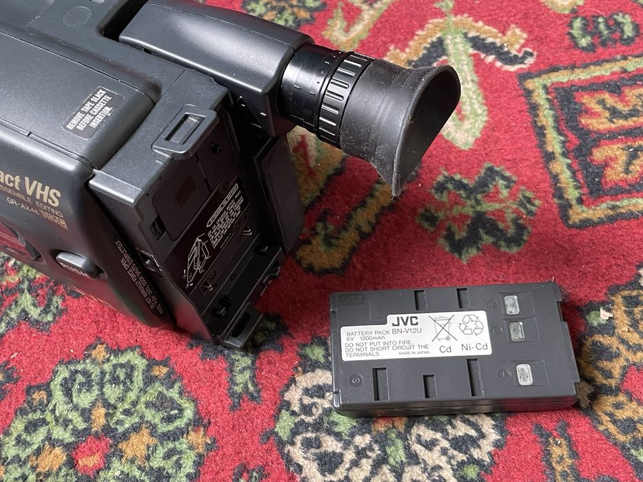 Камера JVC Compact VHS C GR-AX48 1995 оригінальна коробка інструкція