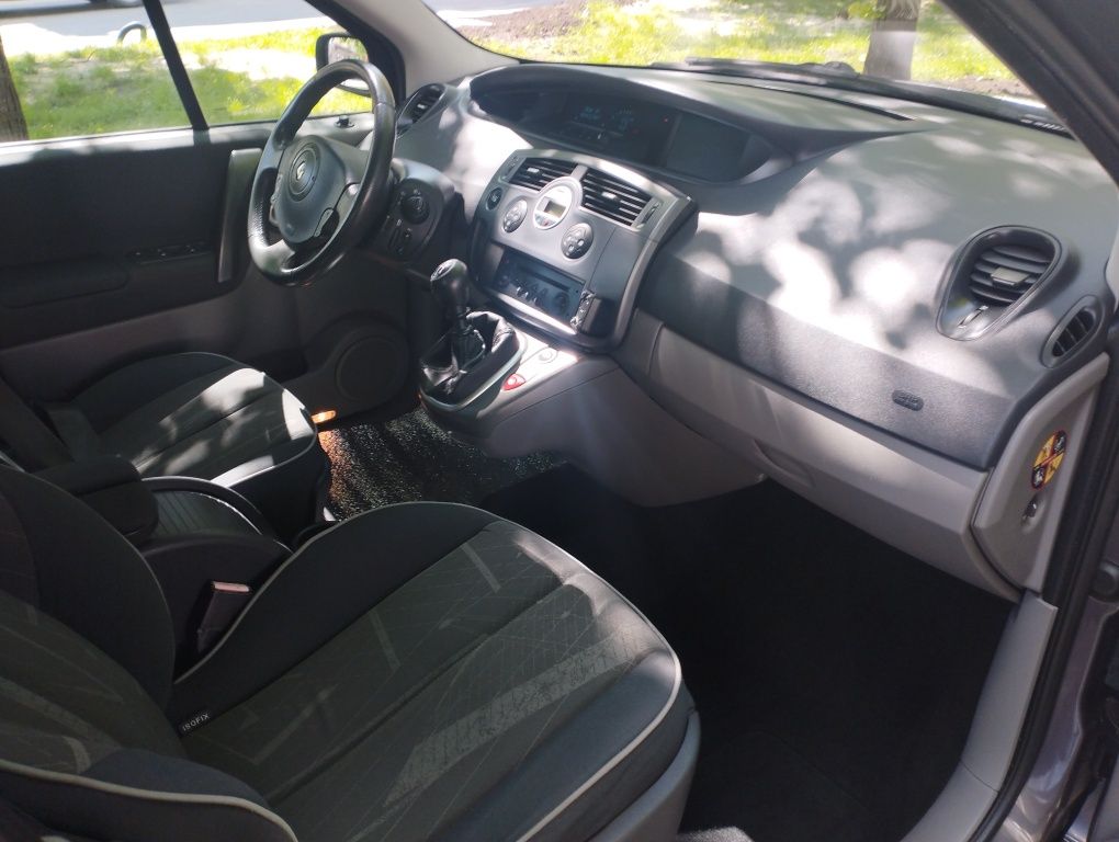 Renault Grand Scenic 2