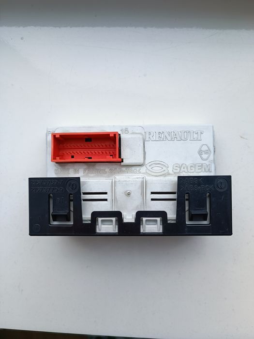 Дисплей інформаційний Рено Меган 2