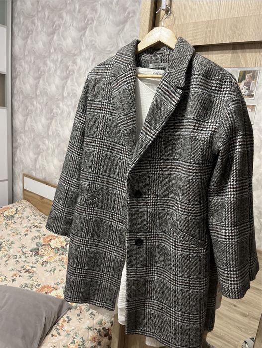 Жіночий верхній одяг