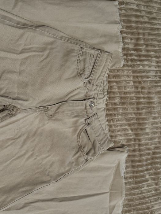 Жіночі джинси бежеві