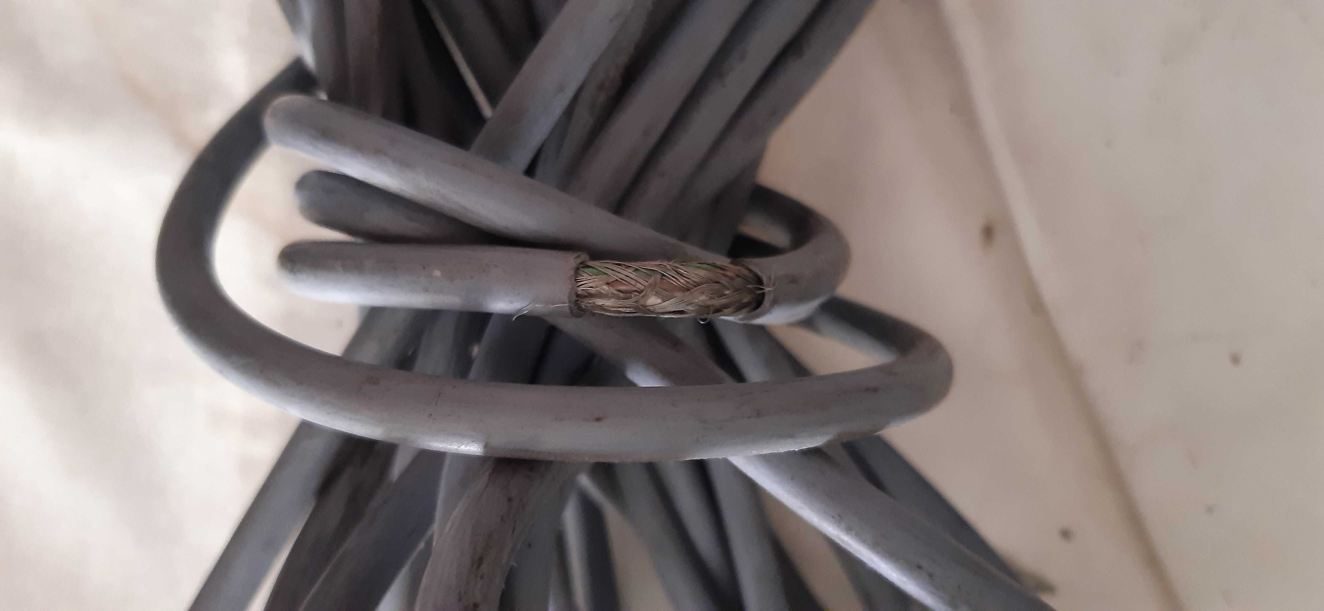długi przewód kabel komputerowy z wyjściem euro