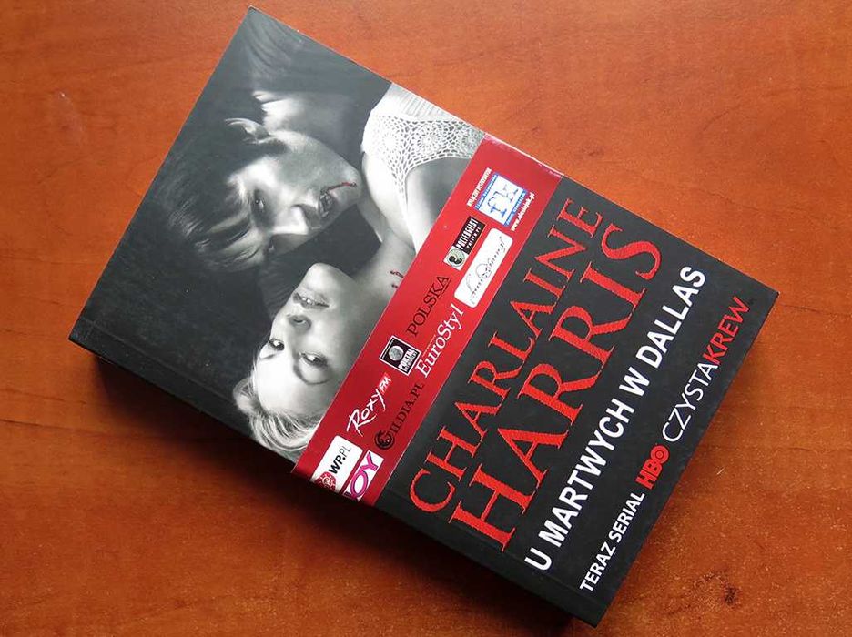 True Blood Czysta Krew U martwych w Dallas Charlaine Harris tom 2
