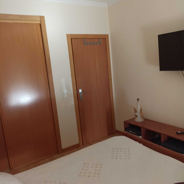 T2 para venda Junto Centro Comercial UBBO Amadora
