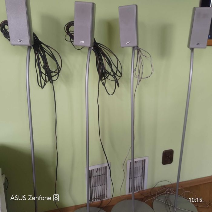 Kino domowe JVC, DVD, sub + 5 głośników ze stojakami